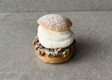  Pistagesemla